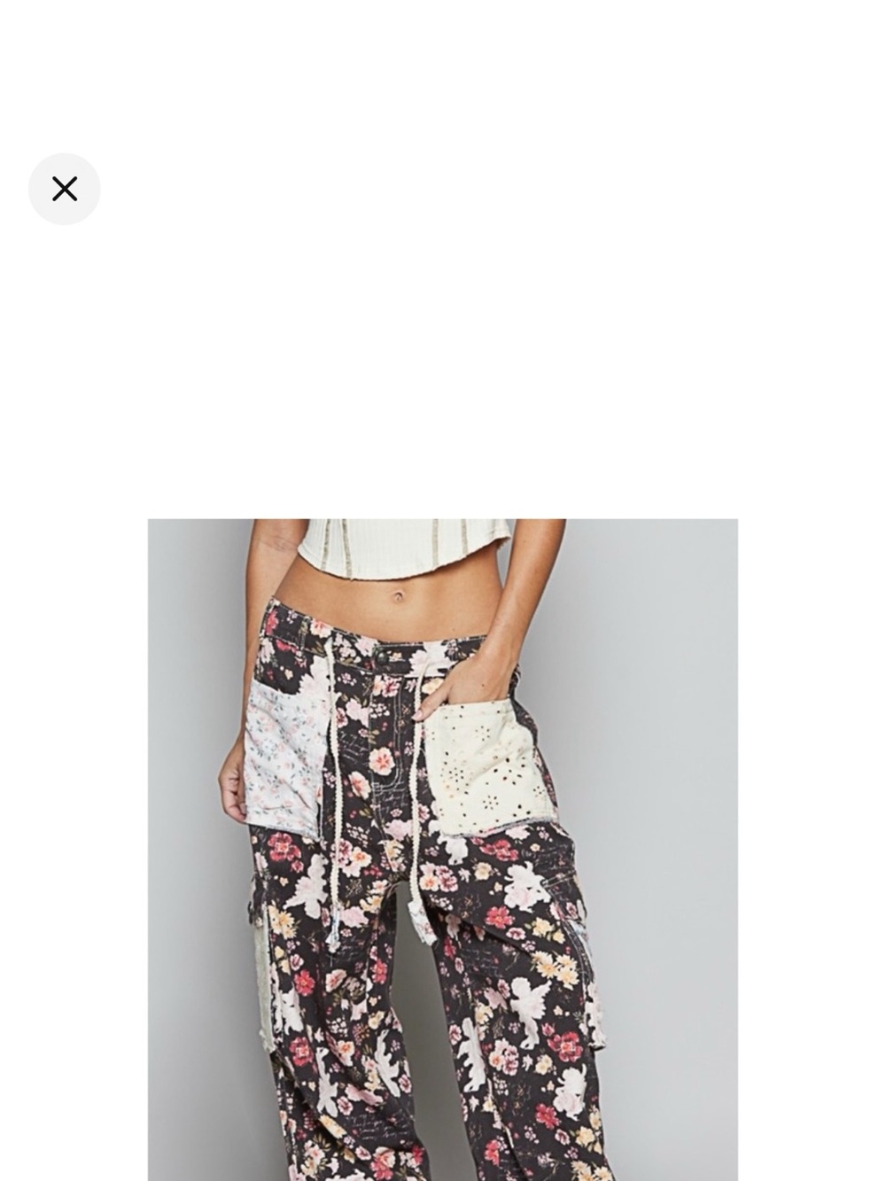 POL Floral Wide-Leg Cargo Pants in Black with Cream Pockets